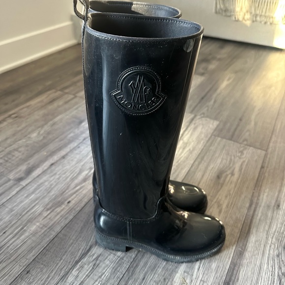 MONCLER rain boots size 37 - Picture 3 of 4